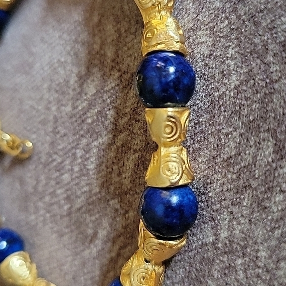 Royal Blue Gold Plated Baroque Etruscan Kundan Beaded Bracelet - Picture 3 of 5